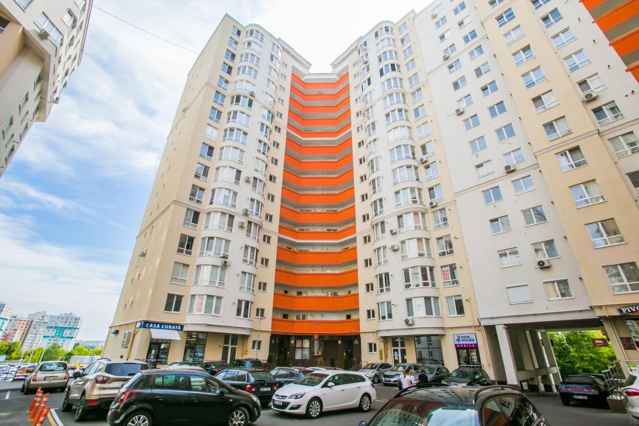 Apartament In Zona Centrala Si Parc Chisinau Exterior photo